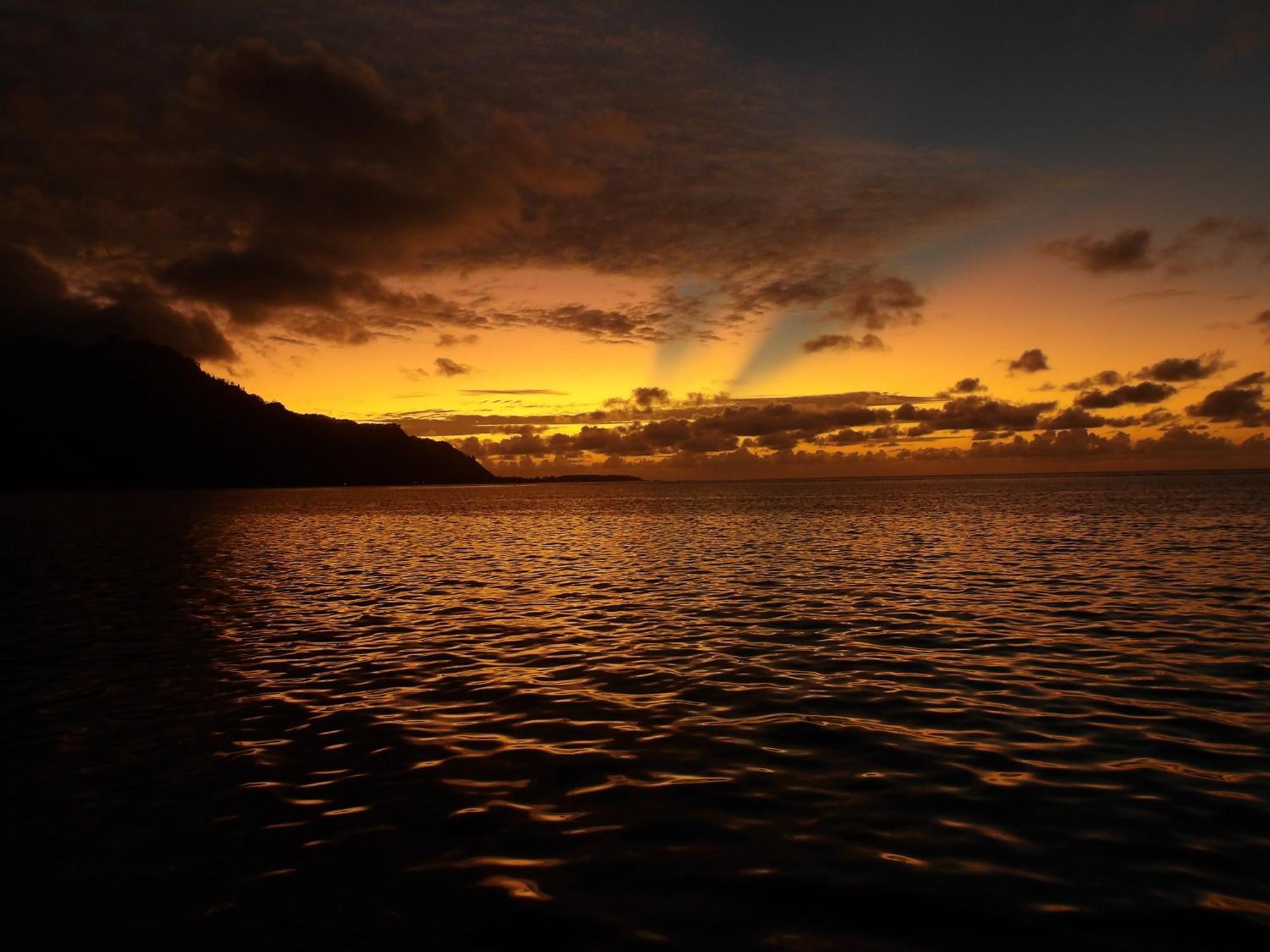 Catamaran Amaya - Sejour Insolite Sur Le Lagon De Moorea Hauru Kültér fotó